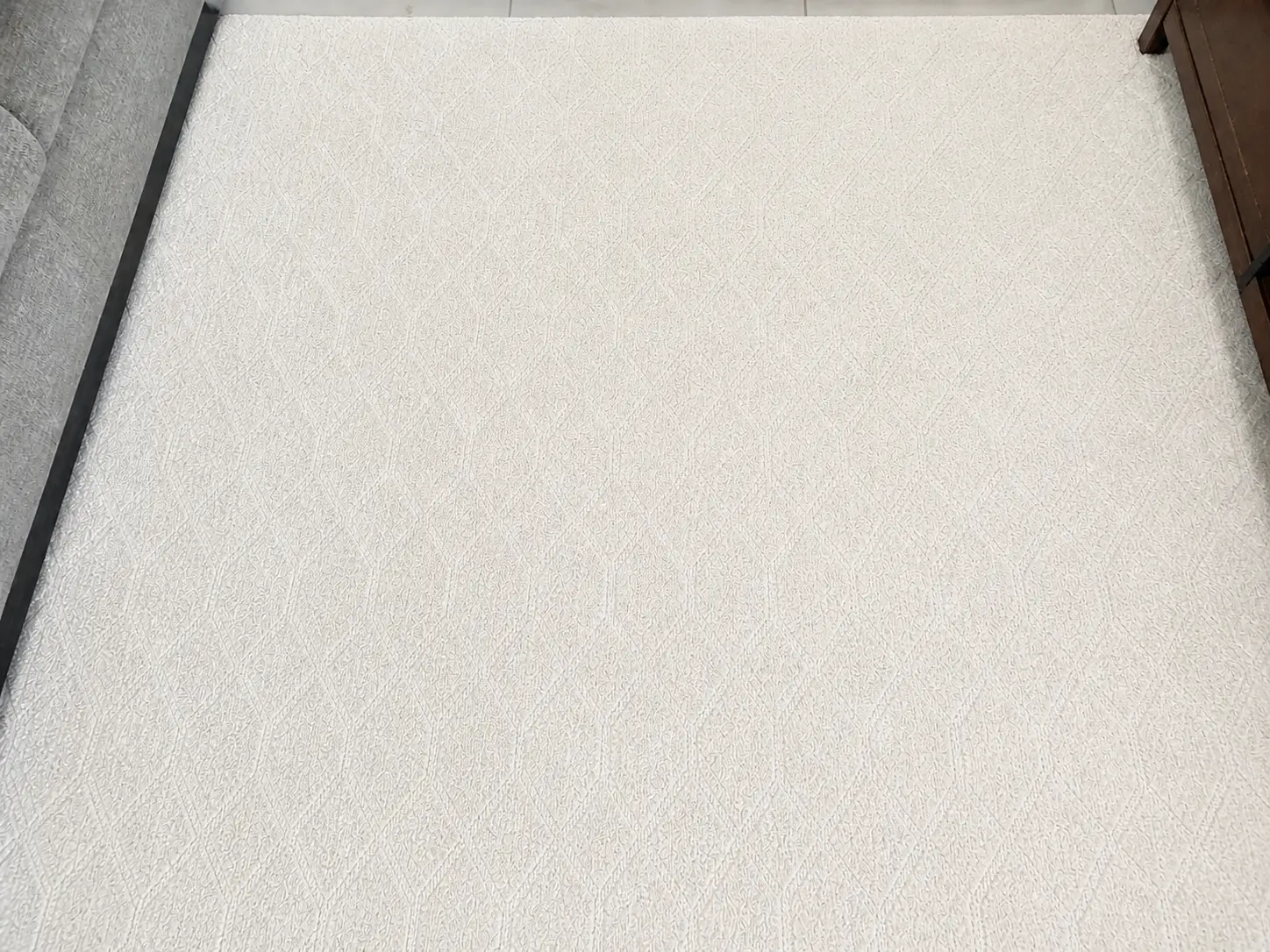 Tapis beige - Tache d'animal — après nettoyage vapeur